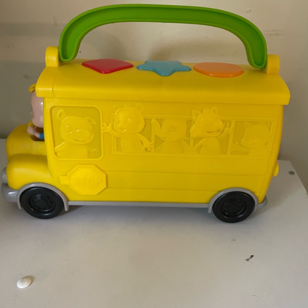 Coco melon bus - Picture 7 of 7